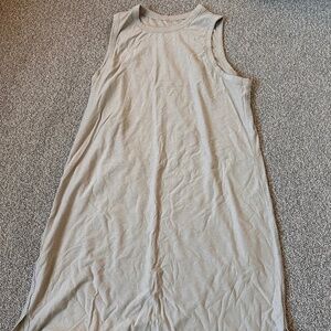Lululemon dress size 8